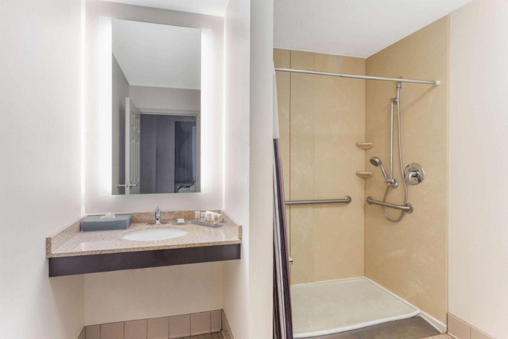 La Quinta Inn & Suites by Wyndham Chicago Downtown Image 19