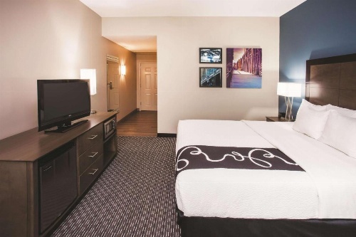 La Quinta Inn & Suites by Wyndham Chicago Downtown image 22