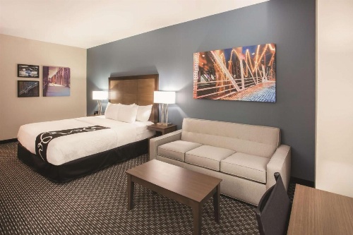 La Quinta Inn & Suites by Wyndham Chicago Downtown image 26
