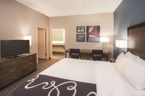 La Quinta Inn & Suites by Wyndham Chicago Downtown image 3